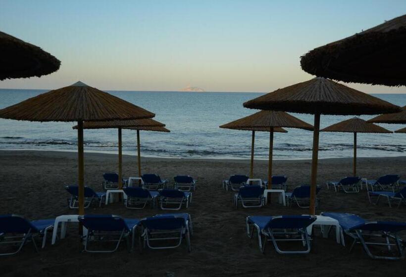 בית מלון כפרי Studios Paradise