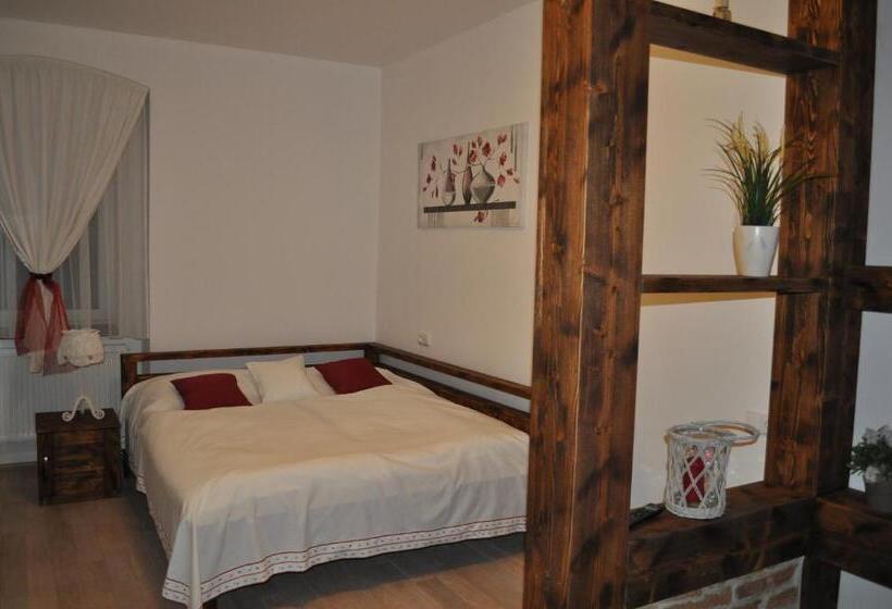 ホテル Ubytování Cukrovar