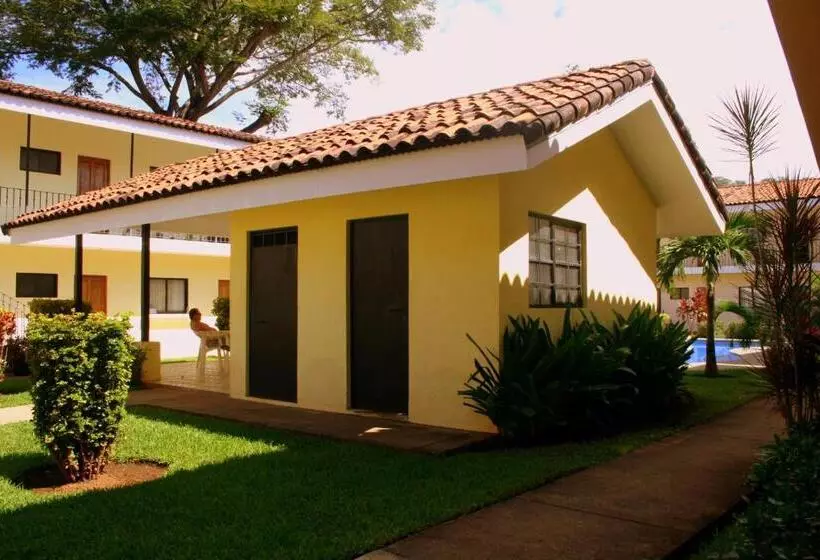 Las Torres Studio