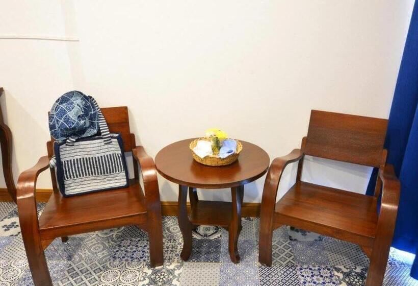 בית מלון כפרי The Indigo House Phrae