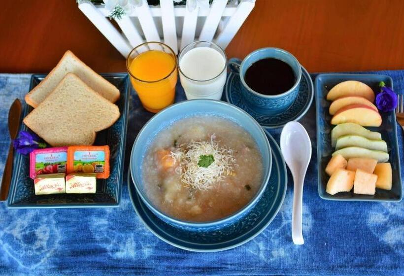 בית מלון כפרי The Indigo House Phrae