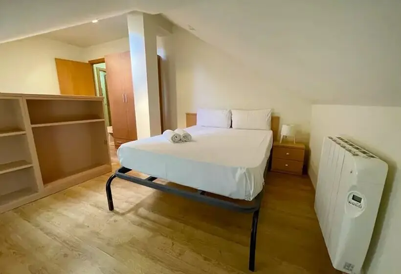 Apartamentos Pantebre 3000