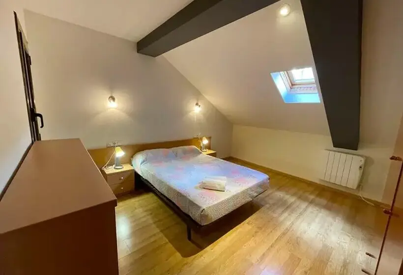 Apartamentos Pantebre 3000