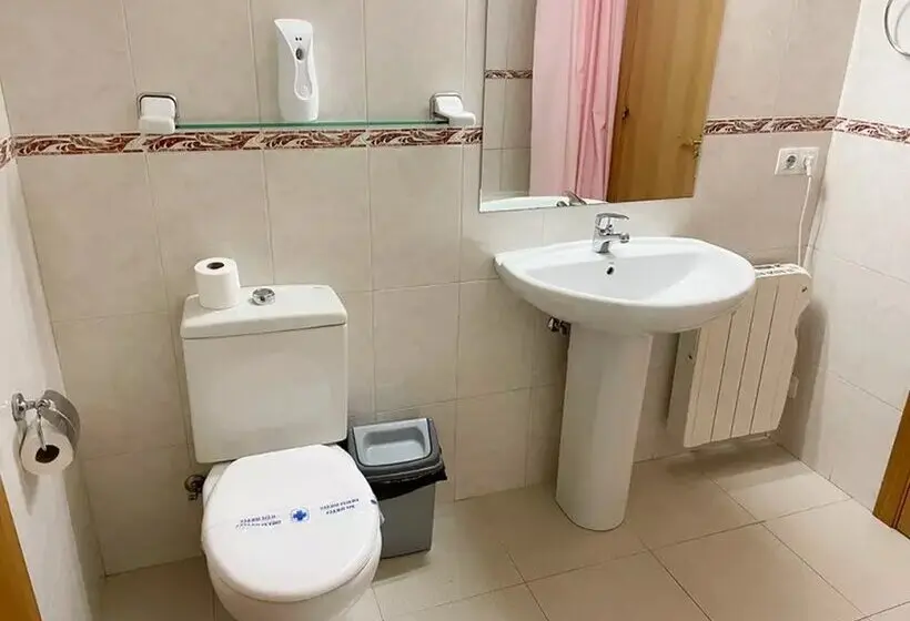 Apartamentos Pantebre 3000