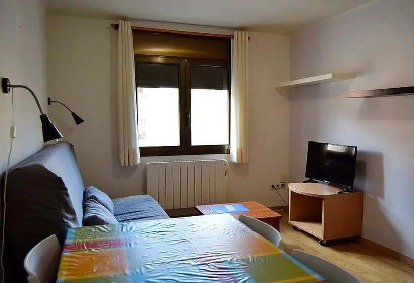 Apartamentos Pantebre 3000