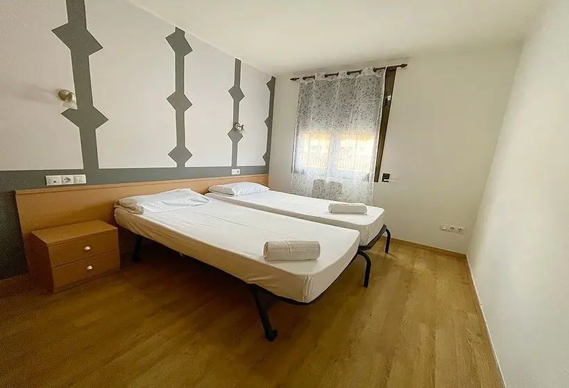 Apartamentos Pantebre 3000
