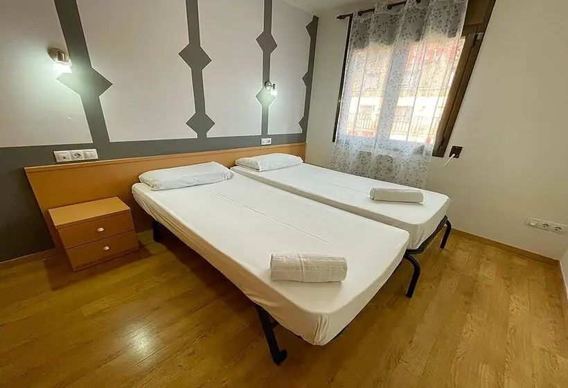 Apartamentos Pantebre 3000