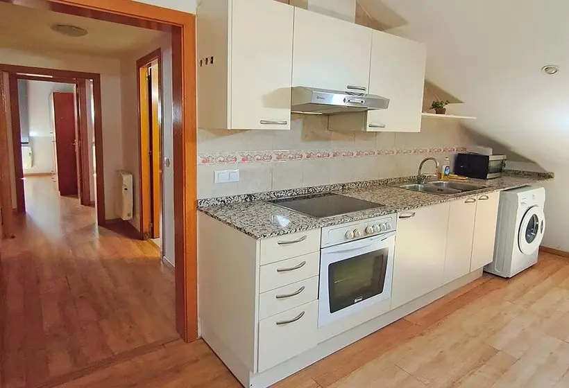 Apartamentos Pantebre 3000