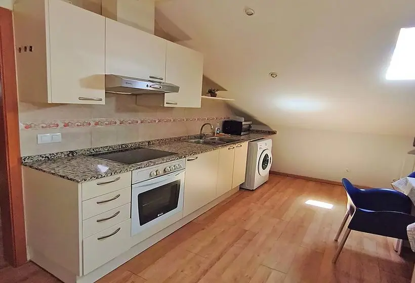 Apartamentos Pantebre 3000