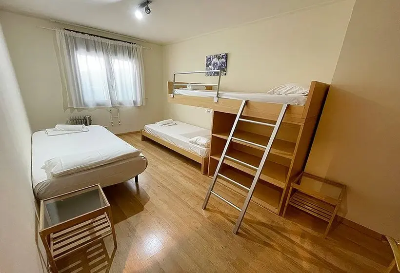 Apartamentos Pantebre 3000