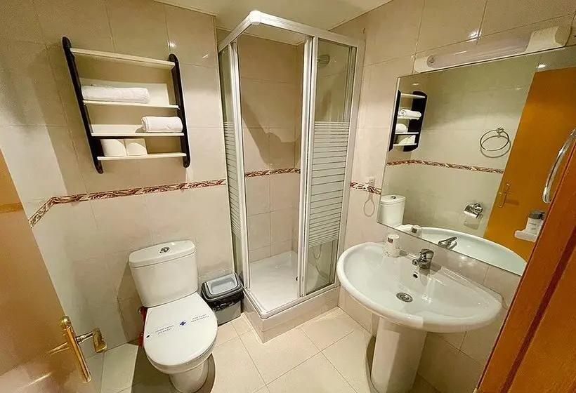 Apartamentos Pantebre 3000