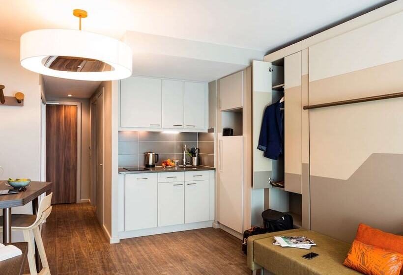 Aparthotel Adagio Edinburgh Royal Mile