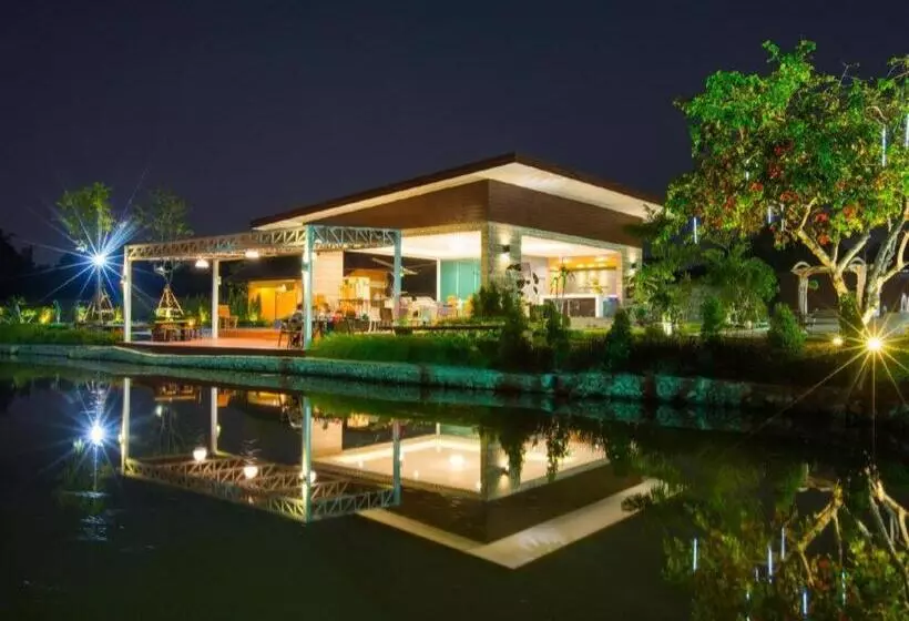 Bua Tara Resort