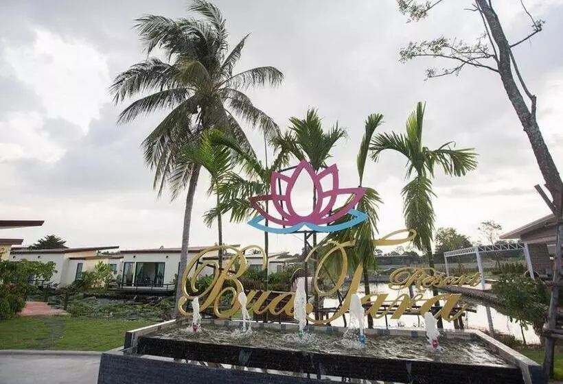 Bua Tara Resort