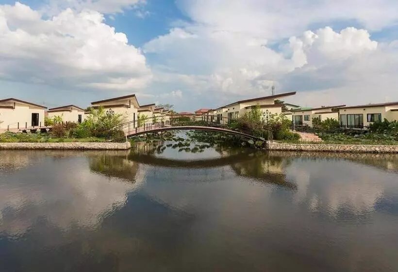 Bua Tara Resort