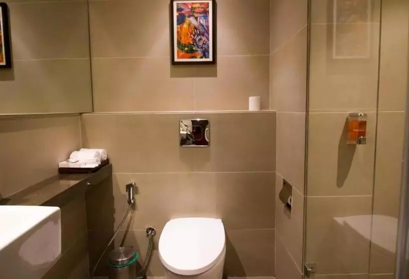 Hotelli 7 Apple Resort  Lonavala