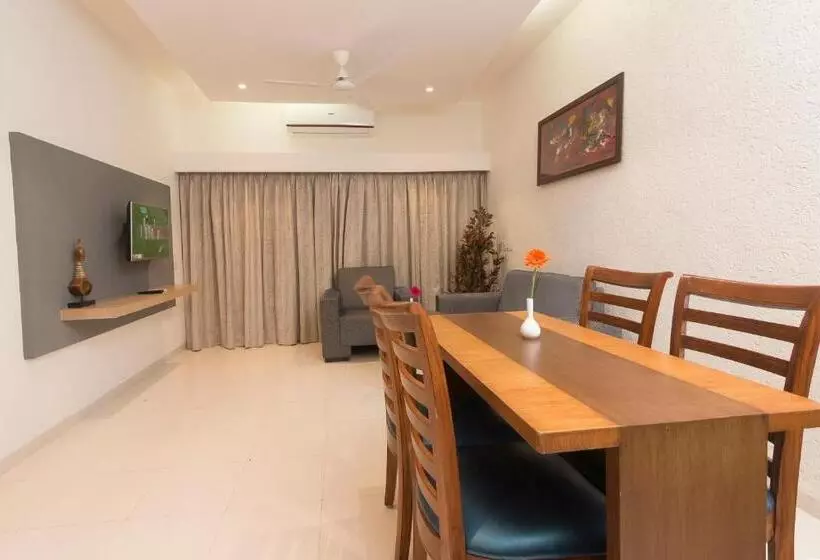 Hotelli 7 Apple Resort  Lonavala