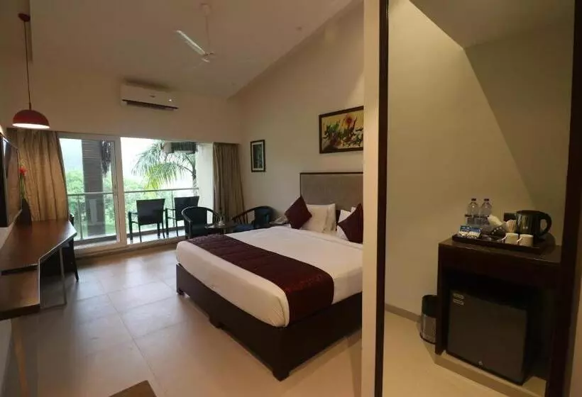 Hotelli 7 Apple Resort  Lonavala