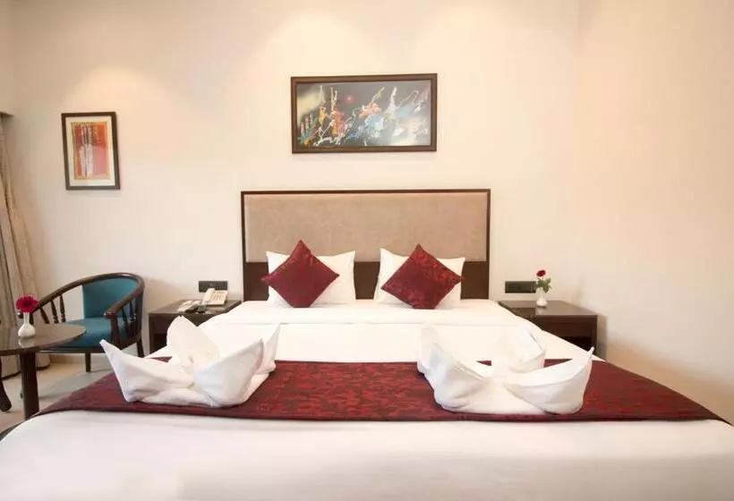 Hotelli 7 Apple Resort  Lonavala
