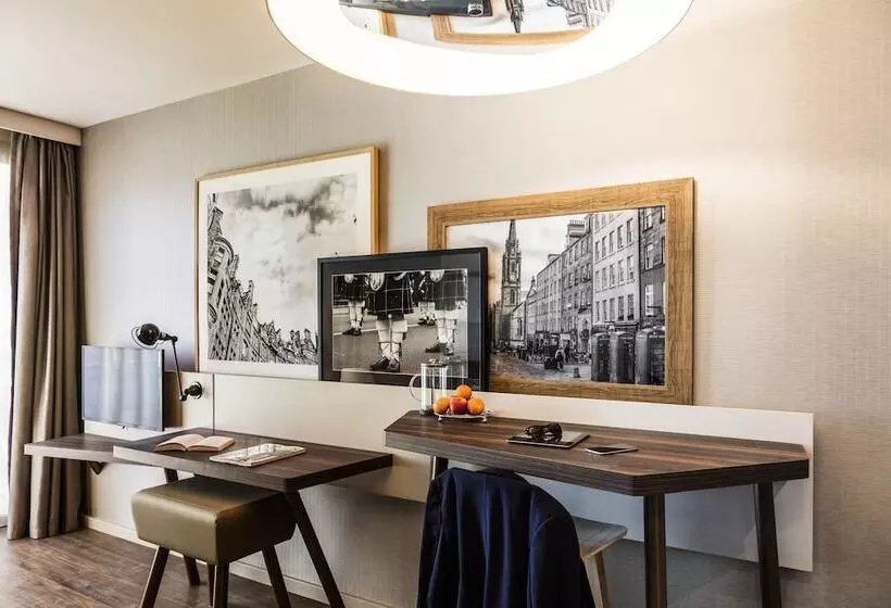 Aparthotel Adagio Edinburgh Royal Mile