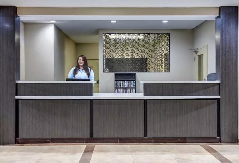 ホテル Candlewood Suites Cut Off   Galliano, An Ihg
