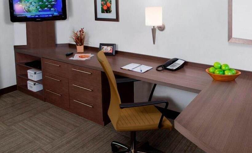 ホテル Candlewood Suites Cut Off   Galliano, An Ihg