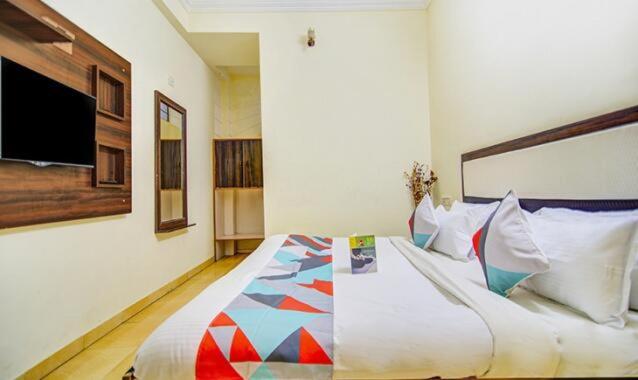 בית מלון כפרי Goyal Inn