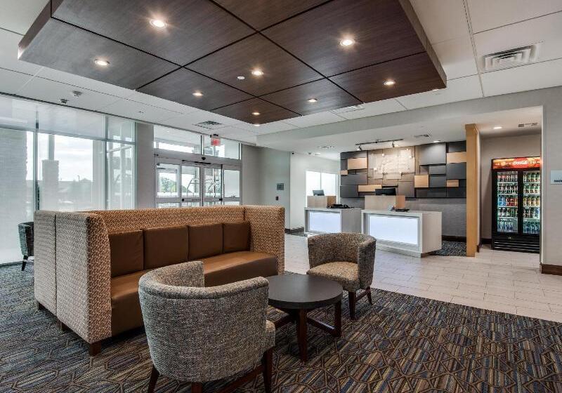 فندق Holiday Inn Express & Suites Dallas North   Addison, An Ihg