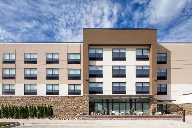 Отель Holiday Inn Express East Peoria   Riverfront, An Ihg