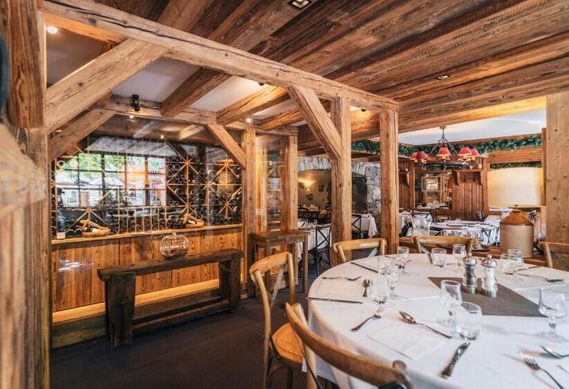 Отель La Maison Hôtel Les Peupliers