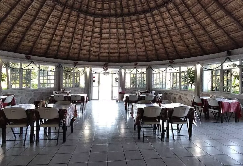 ホテル Mirador Maya
