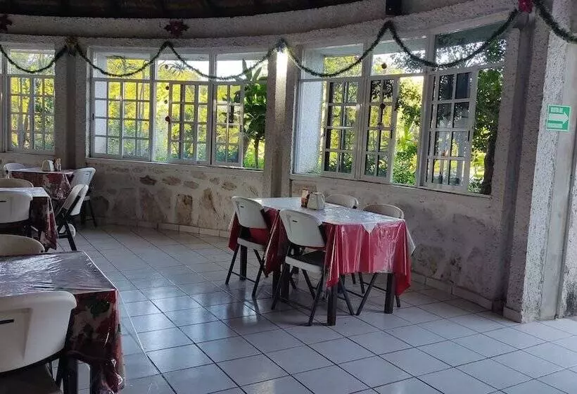 ホテル Mirador Maya