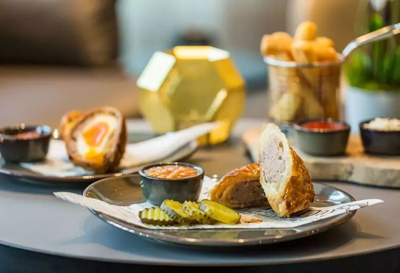 ホテル Park Plaza London Park Royal