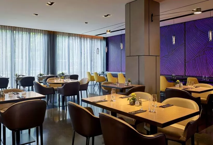 ホテル Park Plaza London Park Royal