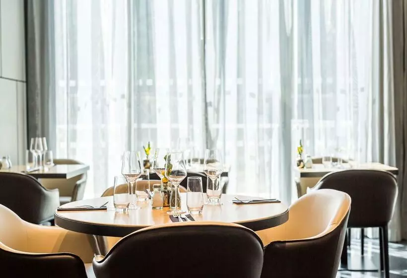 ホテル Park Plaza London Park Royal