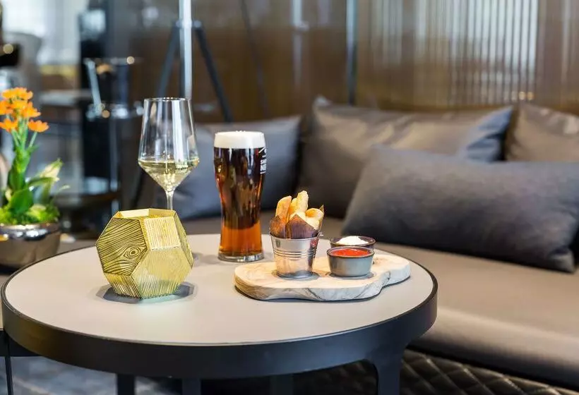 ホテル Park Plaza London Park Royal