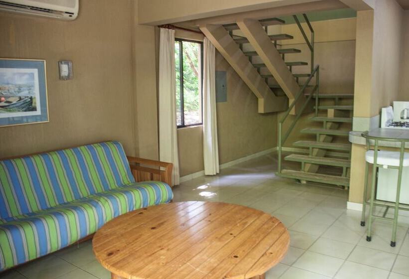 هتل Puerto Barillas