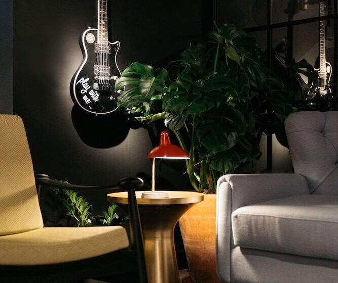 Ruby Emma Hotel Amsterdam