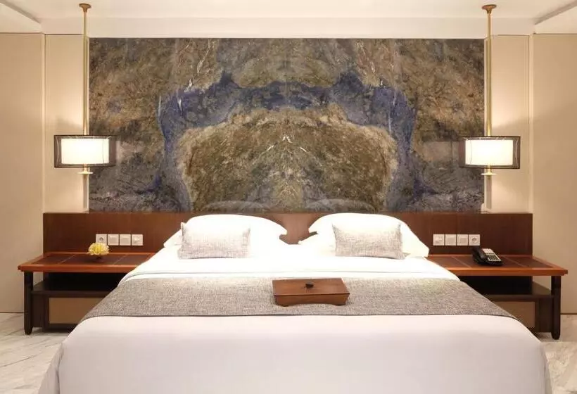 The Bandha Hotel & Suites