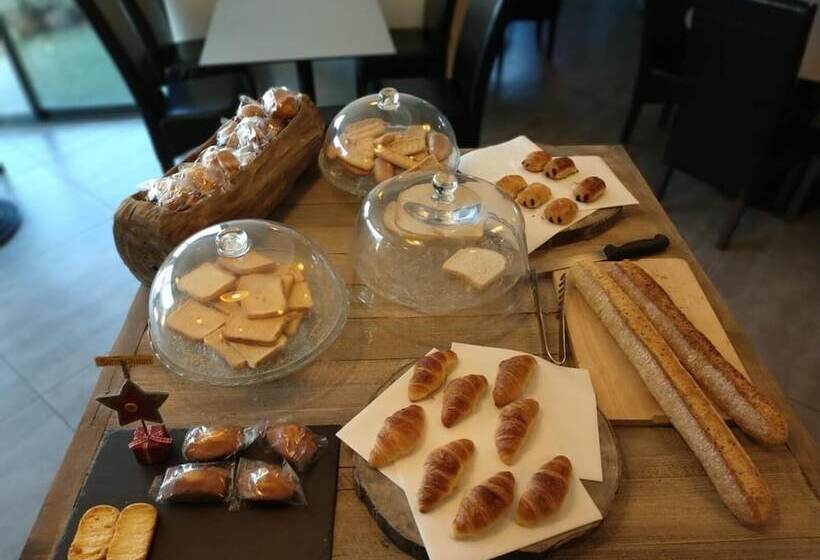 Отель The Originals City, Hôtel Des Arts, Montauban