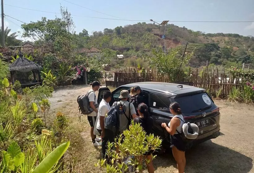 ベッドアンドブレックファースト The Hill View Lombok