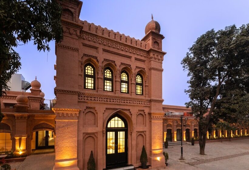 هتل The Earth Amritsar, Trademark Collection By Wyndham