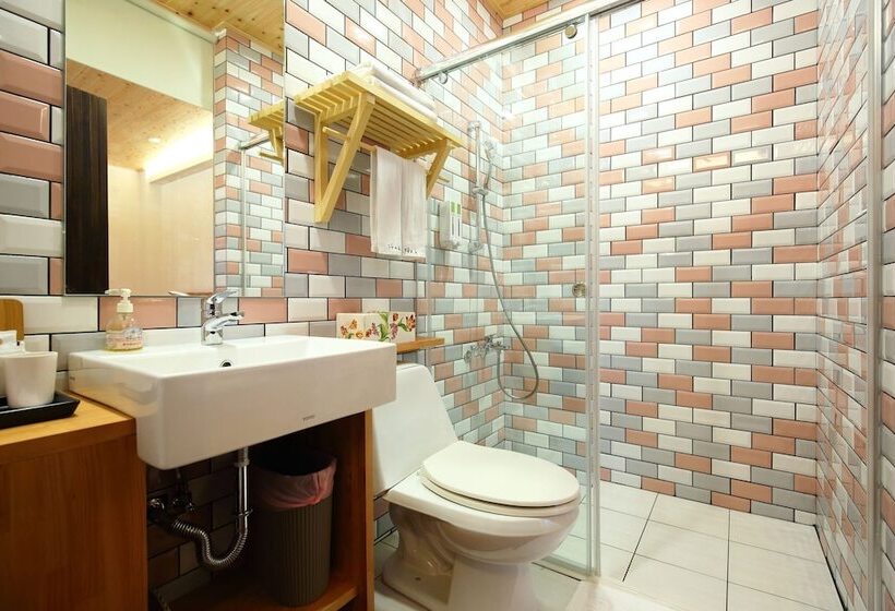 تختخواب و صبحانه Cypress House