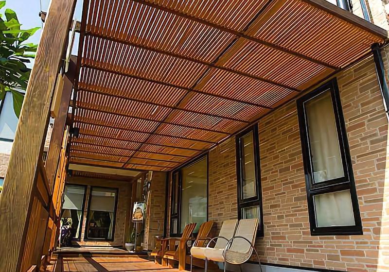 تختخواب و صبحانه Cypress House