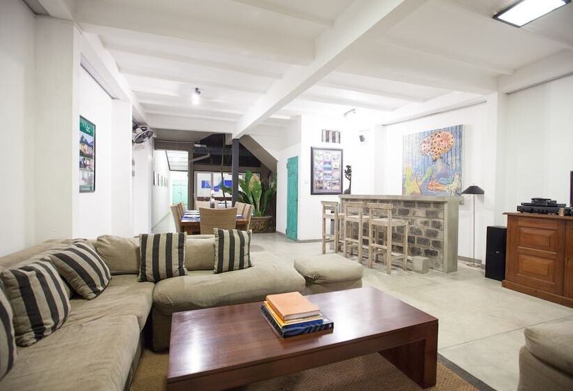 Hikks Villa Hikkaduwa