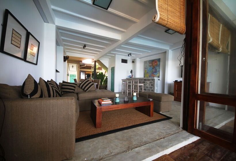 Hikks Villa Hikkaduwa