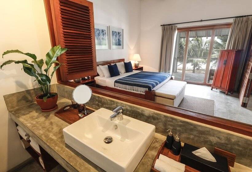 Lantern Boutique Hotel By Reveal