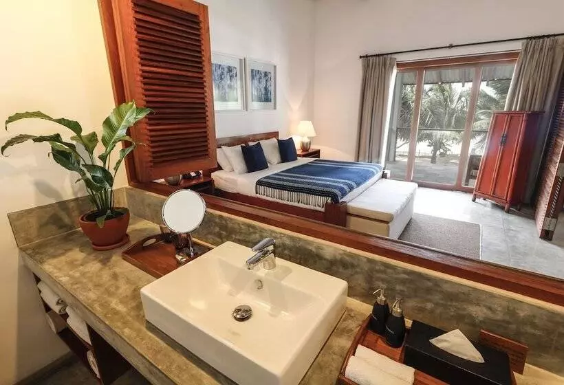 Lantern Boutique Hotel By Reveal