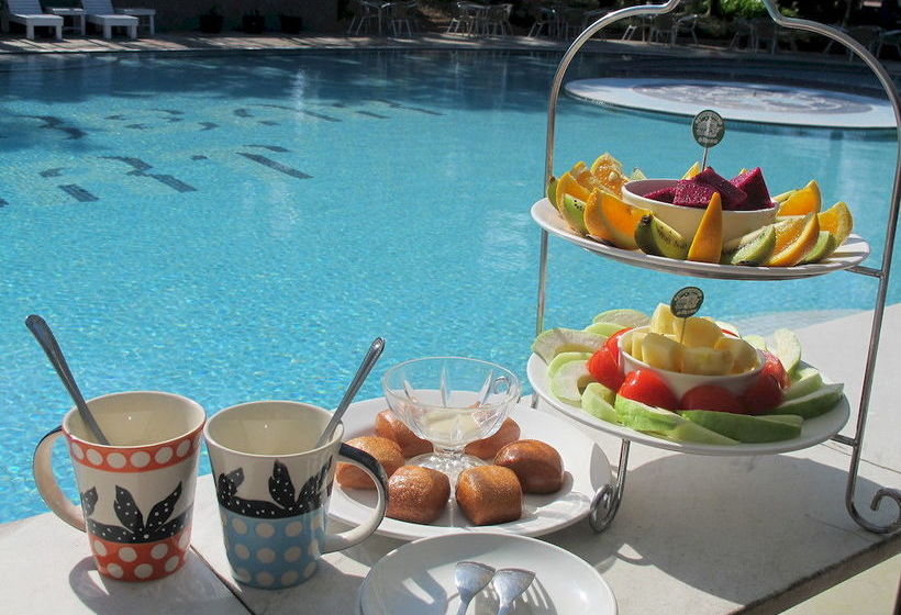 هتل Master Bear Resort