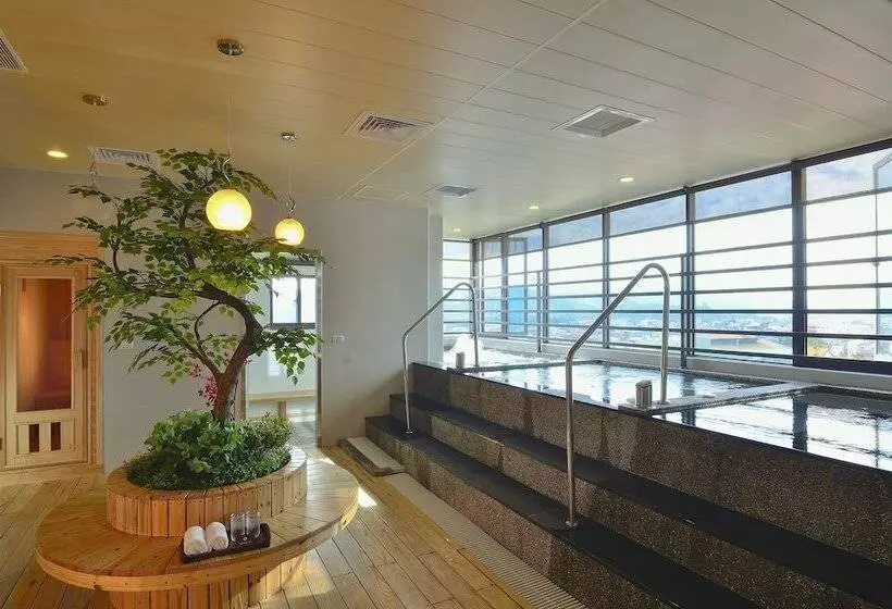 هتل Modern Puli